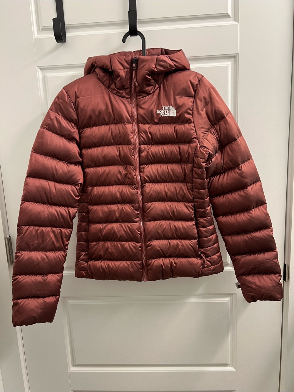 The North Face Women’s Aconcagua Rust Hooded 550 fill Down Jacket S